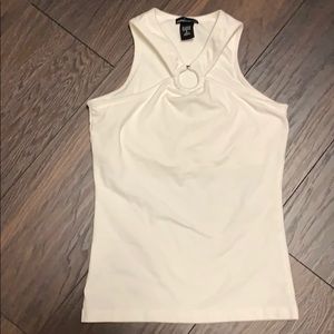 Sleeveless top, perfect for GNO